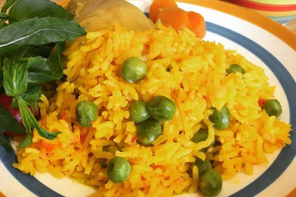 طرز تهیه غذا با نخود فرنگی و برنج (2)