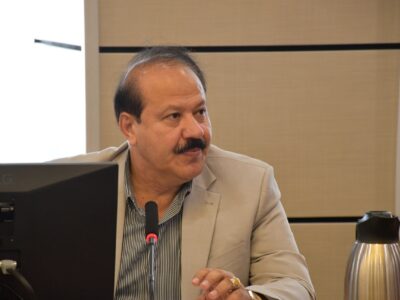 جلسه ستاد اقتصاد مقاومتی استان باحضور استاندار و دیگر اعضا با دستور بررسی چالش ها و مشکلات تولیدکنندگان روستای عطابات برگزار شد.
