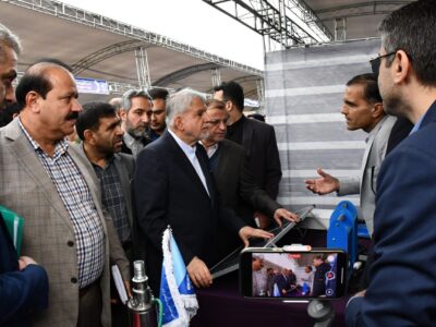 بازدید وزیر میراث فرهنگی، گردشگری و صنایع دستی از نمایشگاه توانمندی های مهارتی در همایش ملی بررسی پتانسیل های کارآفرینی، اشتغال و توسعه پایدار در شهرستان مینودشت