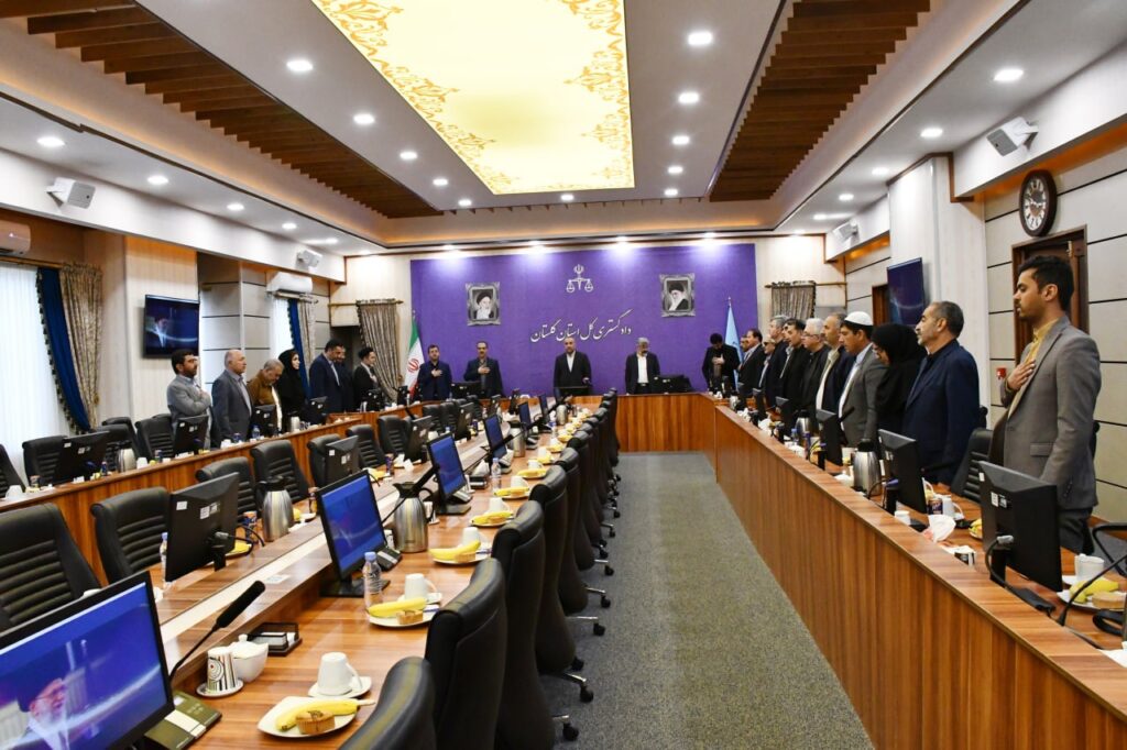 مراسم گلریزان کمک به خانواده های زندانیان نیازمند